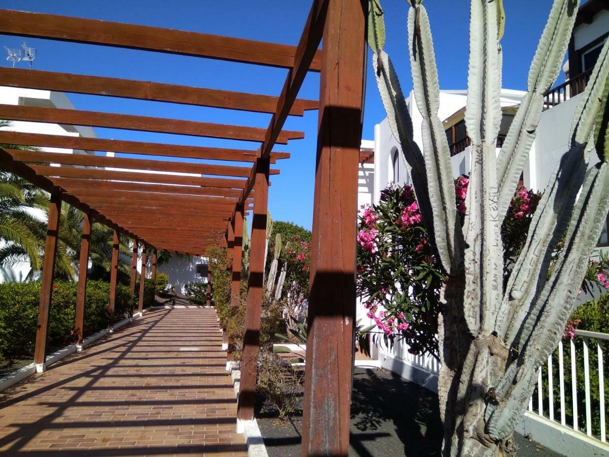Pistachio Apartment Lanzarote Apartment Коста-Тегісе Екстер'єр фото