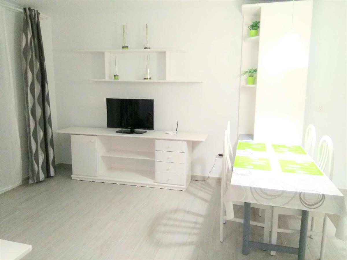 Pistachio Apartment Lanzarote Apartment Коста-Тегісе Екстер'єр фото